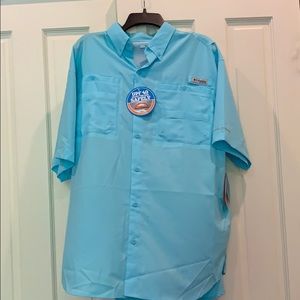 Columbia Fishing shirt. Light blue.